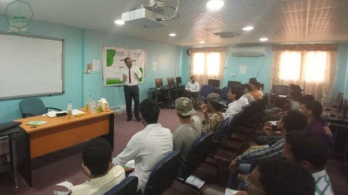 كلية الادارة والاقتصاد تقيم محاضرة علمية بعنوان أسس وتطبيقات الدورة المحاسبية في البيئة العملية