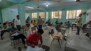 Al-Ahgaff University launches the second semester exams at the Faculty of Engineering and Computer Science for the academic year 2022-2023