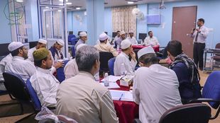 The Deanship of Quality and Academic Accreditation at Al-Ahgaff University holds the first workshop entitled “College of Distance Education: Vision - Mission - Objectives”