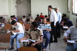 Inaugurating the exams for the end of the first semester at the University of Al-Ahgaff