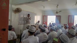 The Faculty of Sharia and Law, Mukalla Branch, welcomes first-level students for the academic year 2022-2023