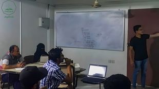 The Faculty of Engineering and Computer Science at Al-Ahgaff University is holding the second week of the presentation program under the supervision of the English Language Unit for the academic year 2022-2023