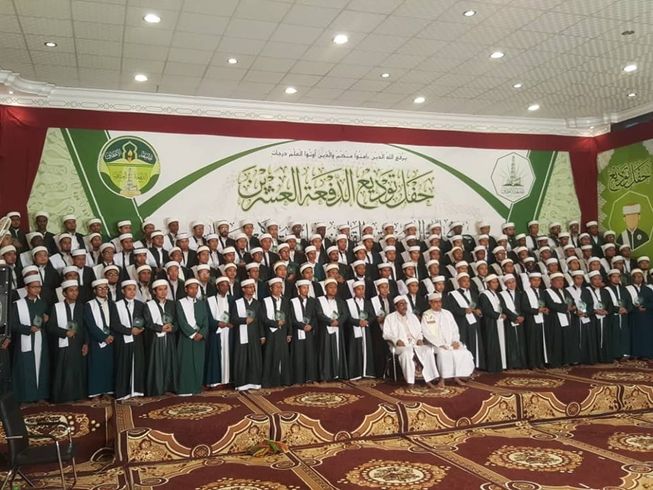The Faculty of Sharia and Law at Al-Ahgaff University celebrates the graduation of 127 students from its Sharia and Law departments
