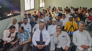 The Faculty of Engineering and Computer Science at Al-Ahgaff University holds the activities of the open day to present the projects of the Faculty students and honor the top performers for the first semester of the academic year 2022-2023.