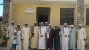 Vice Chancellor of Al-Ahgaff University and his accompanying delegation visit the Mufti of Zanzibar and the Center of East African Scholars