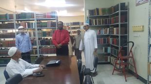 Director of Tarim Directorate visits the Faculty of Sharia and Law