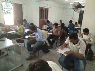 Al-Ahgaff University launches first monthly exams for the faculties of administration & economics, engineering & computer sciences