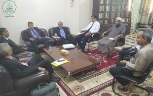A delegation from the Ministry of Higher Education on an inspection visit to Al-Ahgaff University