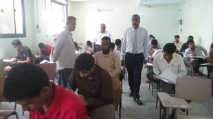 Vice Chancellor of Al-Ahgaff University Dr. Sadiq Omar Maknoun inaugurated the final exams of the second semester of the academic year 2018-2019