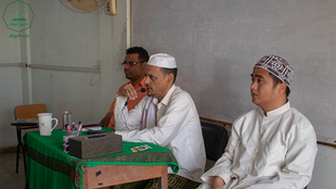 The Faculty of Sharia and Law at Al-Ahgaff University holds a welcome and introductory meeting for first-level students